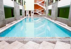 Swimming Pool 5 Spacious & Best Value Studio Room Apartment at High Point Serviced By Travelio