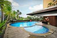 Swimming Pool youre at - Grand Setiabudi Apartment