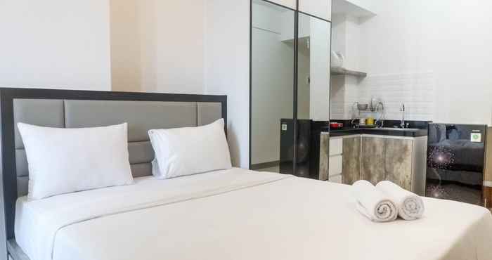 Bedroom Modern Luxurious Studio at Anderson Supermall Mansion Apartment By Travelio