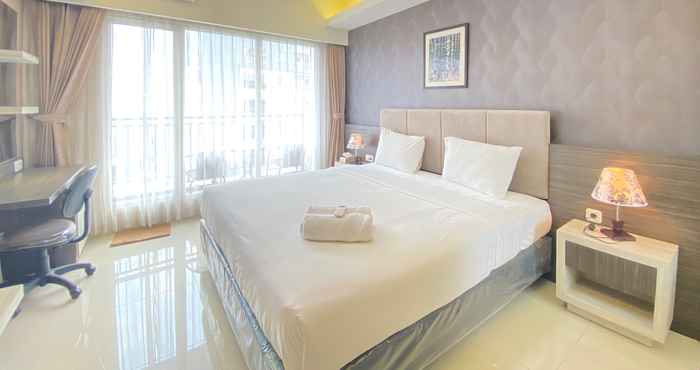 Bedroom Luxurious Studio Apartment at Galeri Ciumbuleuit 3 near UNPAR By Travelio