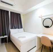 ห้องนอน 2 Nice and New Studio at Evenciio Margonda Apartment By Travelio