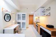 ล็อบบี้ Nice and New Studio at Evenciio Margonda Apartment By Travelio