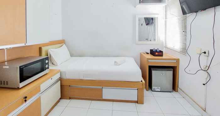 Bilik Tidur Good and Tidy Studio Apartment at Aeropolis Residence By Travelio