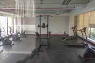 Fitness Center Fully Furnished Studio with Comfy Design Dave Apartment By Travelio
