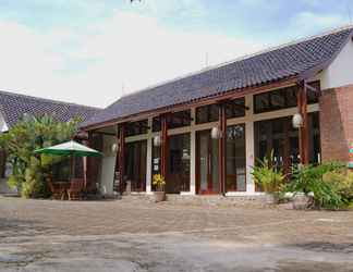 Exterior 2 SAWARNA RESORT