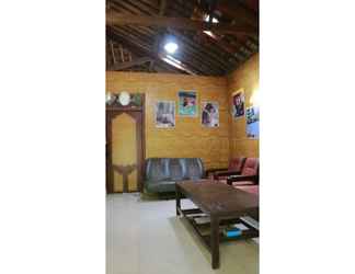 Sảnh chờ 2 Homestay Cak Edi