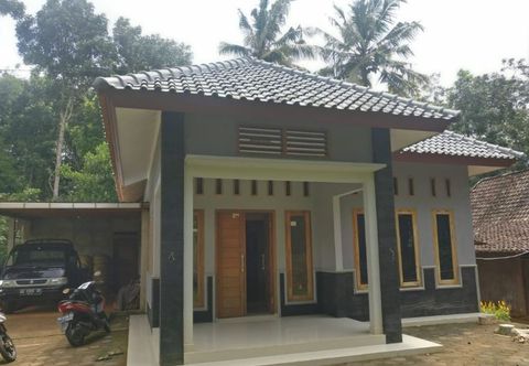 Lobi Elvira Homestay
