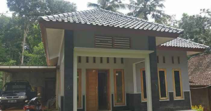 Lobby Elvira Homestay