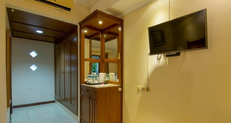 ロビー 2 Lombok Beach Hotel