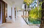 Kolam Renang 4 White Goose Boutique Hotel