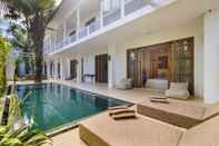 Kolam Renang White Goose Boutique Hotel