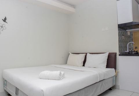 寝室 Comfy and Cozy Studio at Amethyst Apartment By Travelio