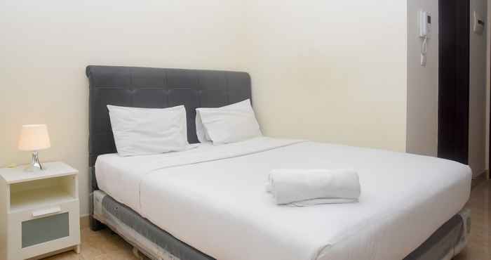 Bedroom Comfort and Stylish Studio at Menteng Park Apartment By Travelio