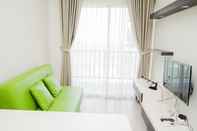 Ruang untuk Umum Cozy Minimalist 1BR at Saveria Apartment By Travelio