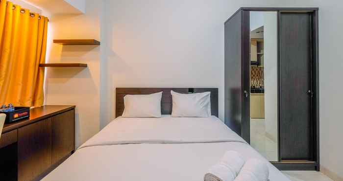 Bedroom Cozy and Warm Studio Apartment at Margonda Residence 5 By Travelio