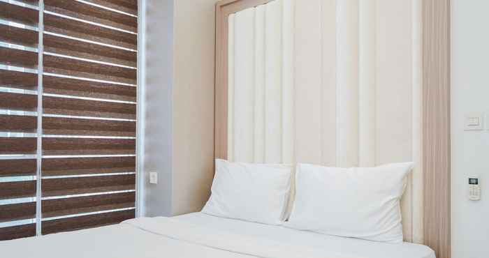 Kamar Tidur Best 2BR Apartment at Capitol Park Residence By Travelio