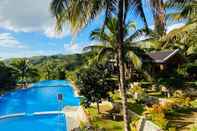 Swimming Pool Camp Paraiso Hotel & Resort