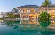 สระว่ายน้ำ 5 Villa Iza Jay 