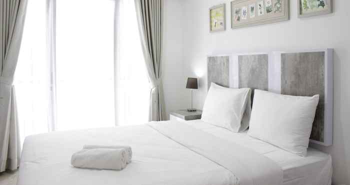 Bilik Tidur Modern Look Studio at Grand Asia Afrika Apartment By Travelio