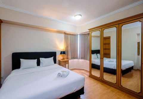 Bedroom Luxury and Chic 3BR Apartment at Sudirman Tower Condominium By Travelio