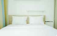 Kamar Tidur 2 Cozy and Nice Studio Tree Park BSD Apartment By Travelio