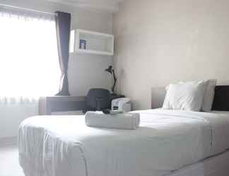 Bilik Tidur 2 Cozy and Tidy Studio at Pinewood Apartment near UNPAD Jatinangor By Travelio