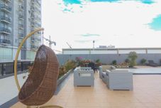 Hồ bơi Cozy Stay Studio Apartment Park View Condominium By Travelio