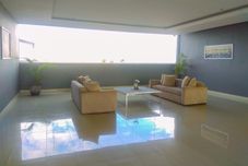 Sảnh chờ Cozy Stay Studio Apartment Park View Condominium By Travelio