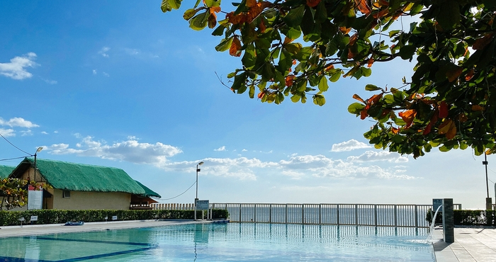 Exterior Black Sand Beach Resort Bataan