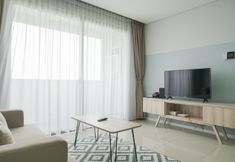 Lobby 2 High Floor and Comfortable 1BR Paddington Heights Apartment By Travelio
