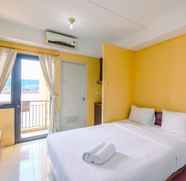 Bilik Tidur 2 Homey and Cozy Studio Apartment at Metropark Condominium Jababeka By Travelio