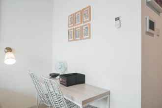 Kamar Tidur 4 Minimalist Studio with City View at West Vista Apartment By Travelio