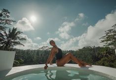 Swimming Pool 3 Woywoy Escape (Adults Only)