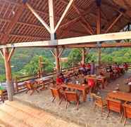 ร้านอาหาร 3 Ciletuh Hills 