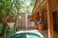 Swimming Pool Jawa House