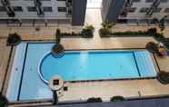 Swimming Pool 6 Pleasant & Cozy 2BR Apartment at The Jarrdin Cihampelas By Travelio