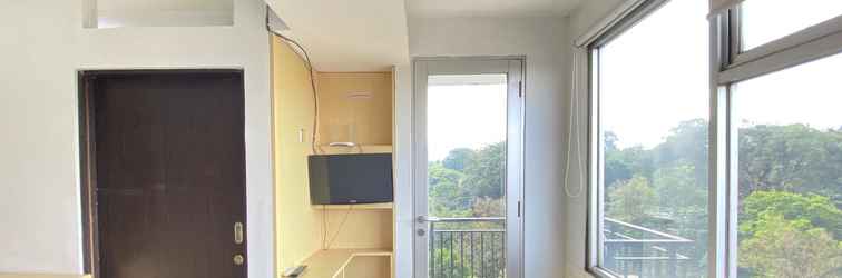 ล็อบบี้ Comfortable 2BR Apartment with AC in Living Room at The Jarrdin Cihampelas By Travelio