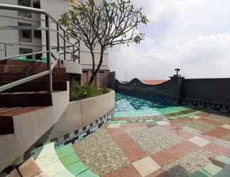 Bangunan 2 Comfort 2BR at Great Western Resort Apartment By Travelio