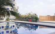 Kolam Renang 6 Homey and Comfortable Studio at Titanium Square Apartment By Travelio