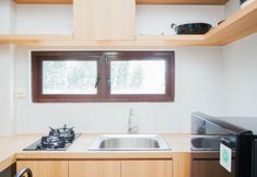 Khu vực công cộng 5 Contemporary 2BR at Asatti Apartment By Travelio