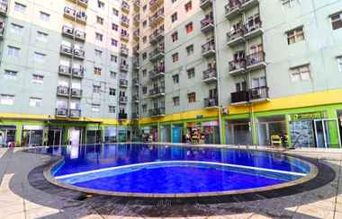 Kolam Renang 2 The Suites Metro Apartment by NFO Property