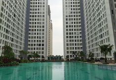 Swimming Pool 6 Spacious 2BR at M-Town Residence Apartment By Travelio
