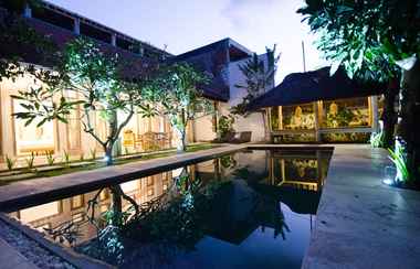 Swimming Pool 2 Sienna Villa Kuta Lombok