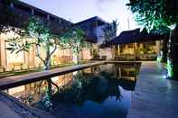 Kolam Renang Sienna Villa Kuta Lombok