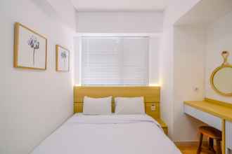 Kamar Tidur 4 Homey and Comfy 2BR at Meikarta Apartment By Travelio