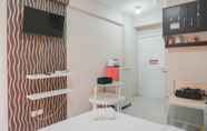 Common Space 2 Comfy Studio near Mall at Green Pramuka City Apartment By Travelio