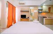 พื้นที่สาธารณะ 2 Simply and Homey Studio Room at Margonda Residence 3 Apartment By Travelio
