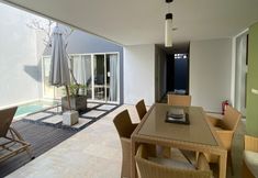 Bedroom 6 Holistic Villa by Holistic group