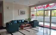 Lobby 4 Rose Rooms @ Apartemen Margonda Residence