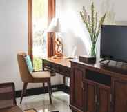 Bedroom 2 Giri Bhagawan Villas & Spa